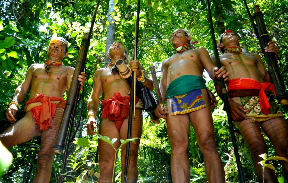 Suku Mentawai © Wikimedia Commons/Erisonjkambari