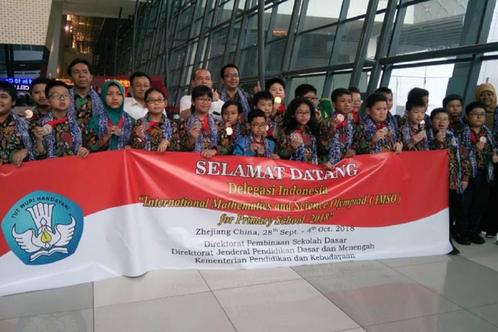Siswa SD Asal  Indonesia Ini Raih 23 Medali Sekaligus dalam Olimpiade Matematika dan Sains Internasional