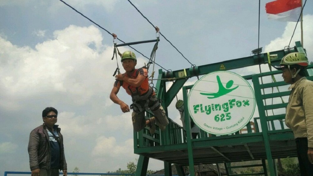 Flying Fox Terpanjang di Asia Tenggara Ada Di Jogja Loh, Berani Coba Kawan?