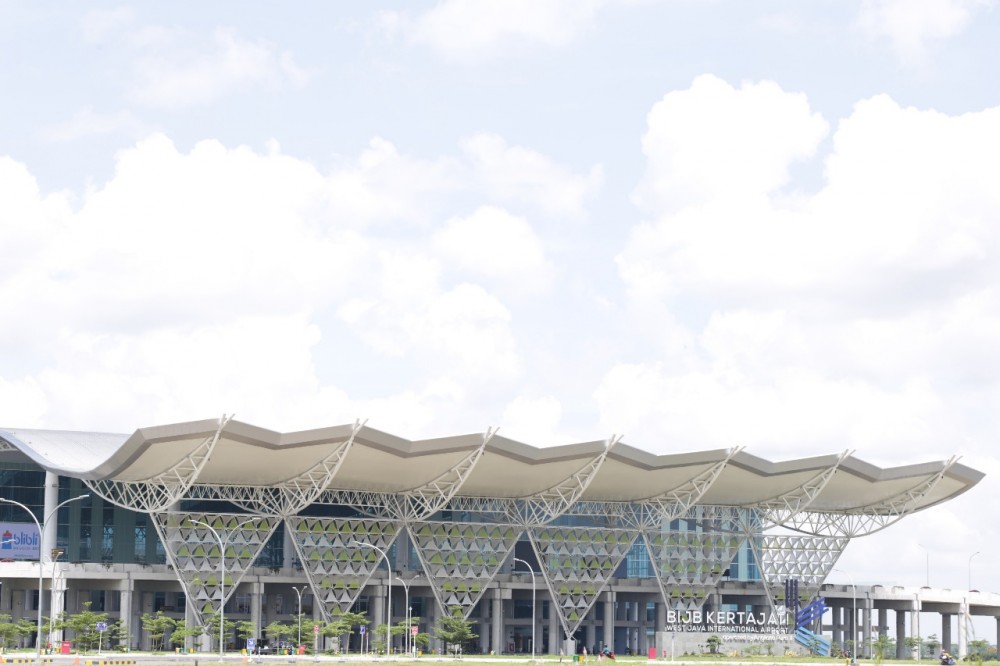 Kertajati Bersiap Jadi Bandara Kargo E-Commerce