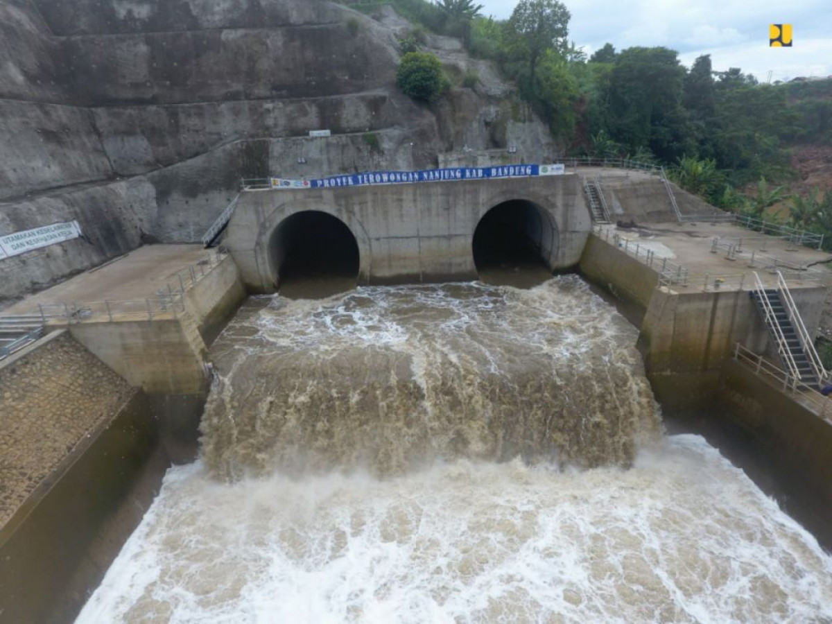 Dinilai Efektif Atas Banjir, Terowongan Nanjung Diresmikan