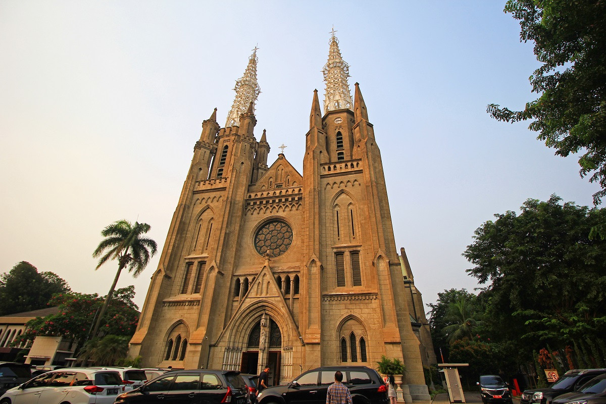  Gereja  Katedral  Jakarta  Gereja  Pertama di Indonesia yang 