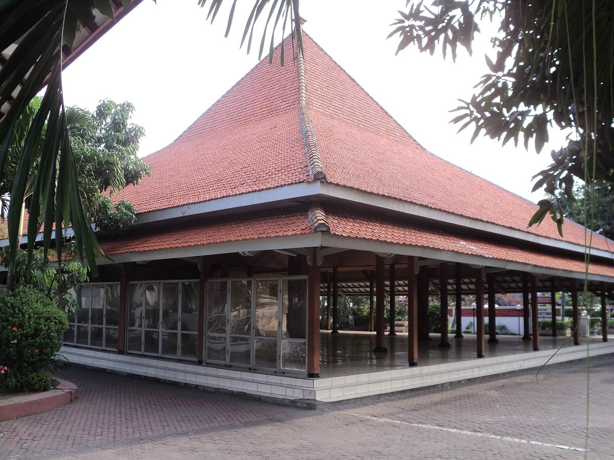 Gedung Nasional Indonesia Surabaya - Homecare24