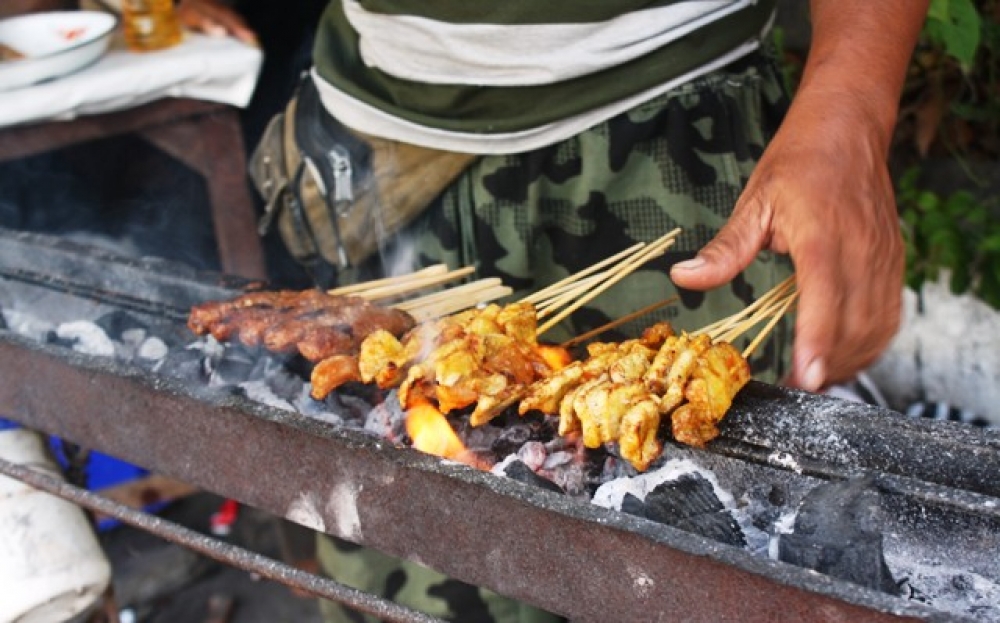 Sate Susu, Kuliner Ramadhan Perekat Toleransi di Bali