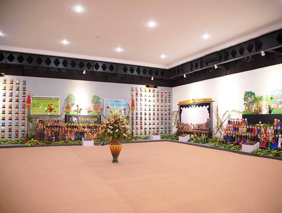 Museum Ganesya terdiri dari dua lantai | Foto: Instagram @museumganesyamalang