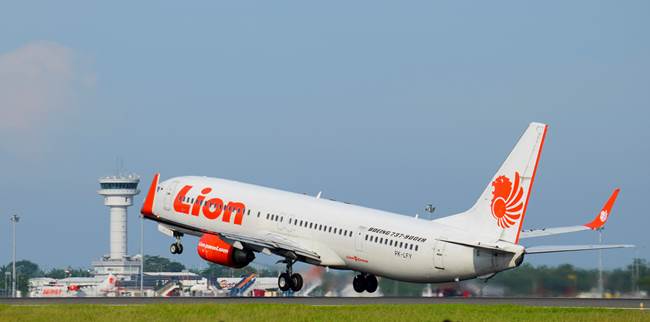 Lion Air Boeing 737-900ER, registrasi pesawat PK-LFY | Foto: Mathunis @thunisfly