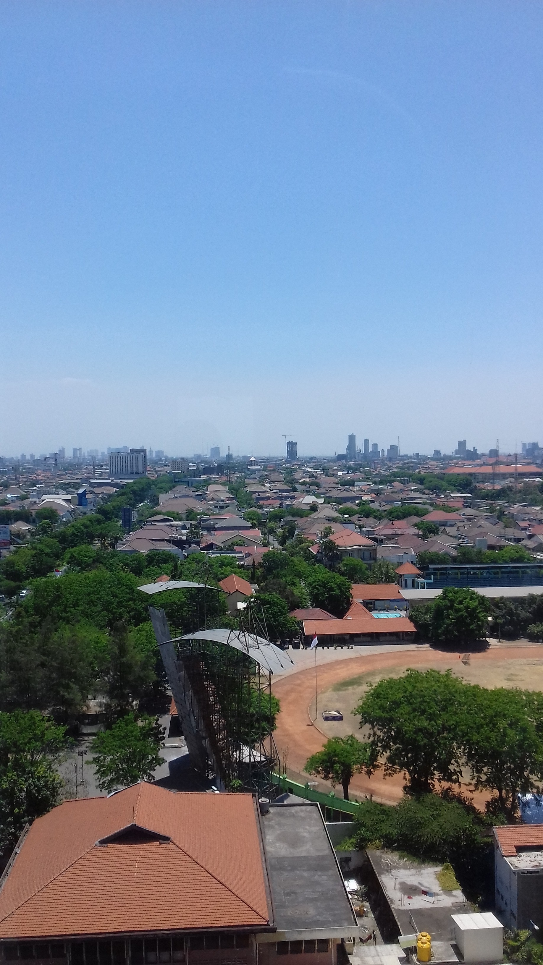 Pengunjung Bisa Menikmati Secara Langsung Panorama Kota Surabaya | Sumber dok: Aninditya/GNFI