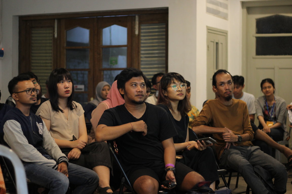 Peserta yang Hadir Tidak Hanya Berasal dari Surabaya Melainkan Juga dari Luar Daerah Surabaya