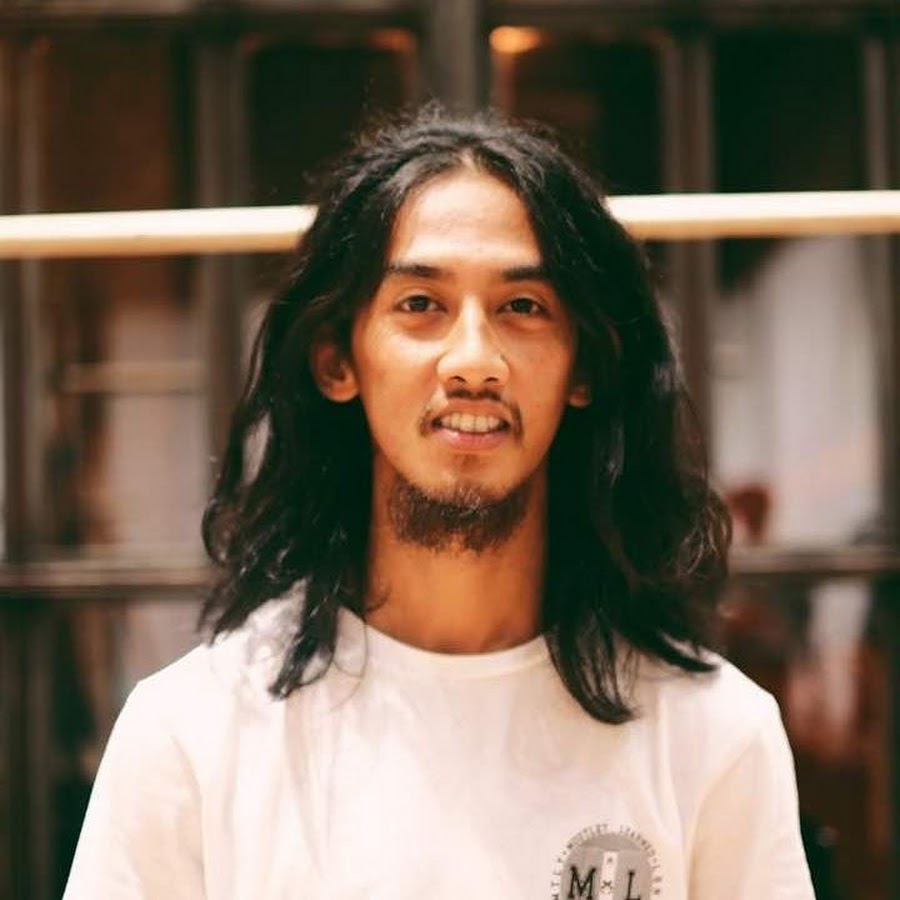 Pevi Permana Salah Satu Atlet Skateboard Kebanggaan Indonesia | Sumbe dok: Youtube Skip Navigation