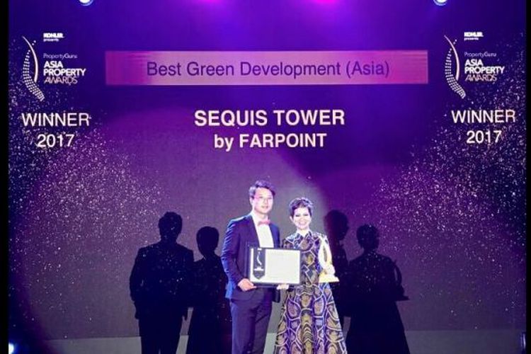 Sequis Tower meraih penghargaan The Best Green Development Asia pada ajang The PropertyGuru Asia Property Awards 2017 | Foto : Kompas.com
