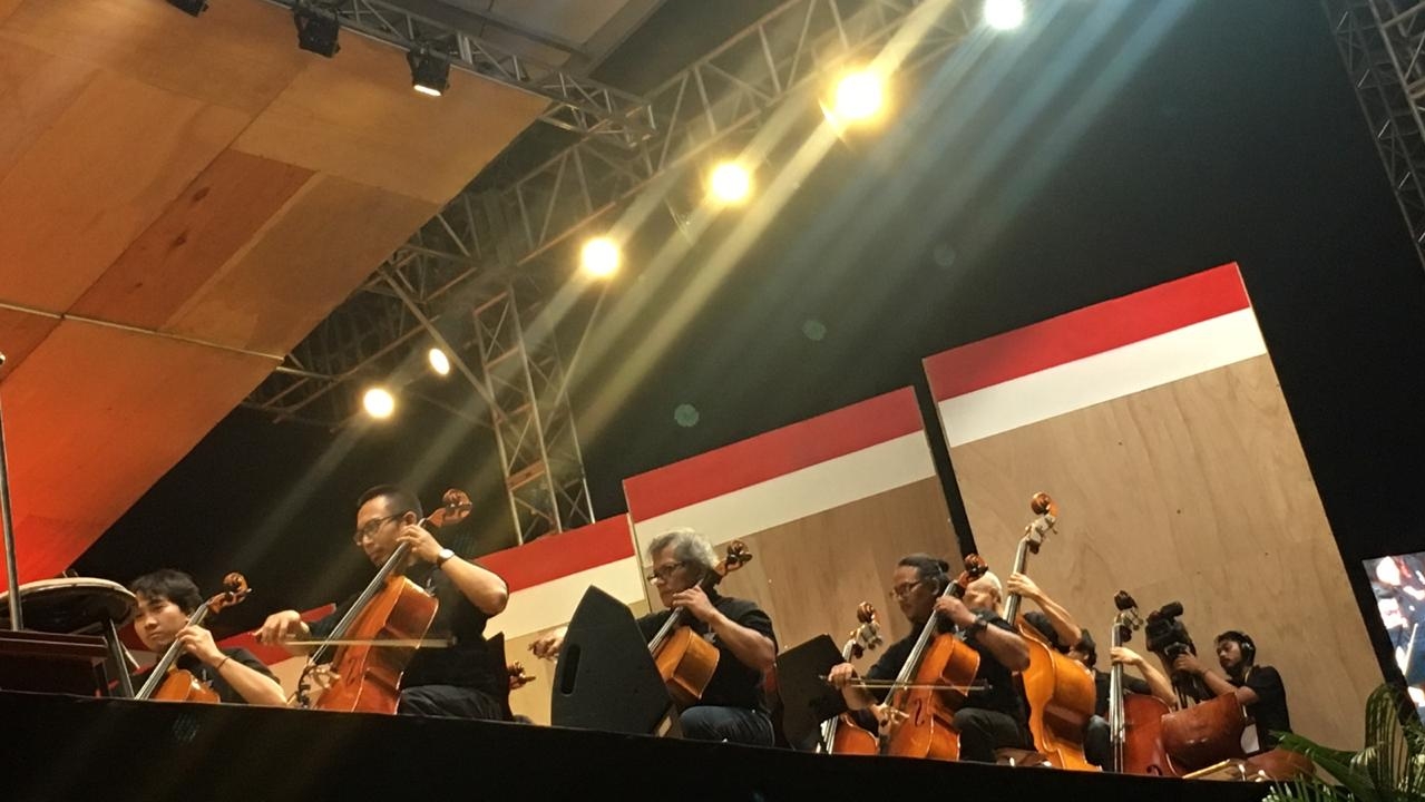 Pemain alat gesek di panggung Konser Akbar Monas 2019 @ Ariefiani/GNFI