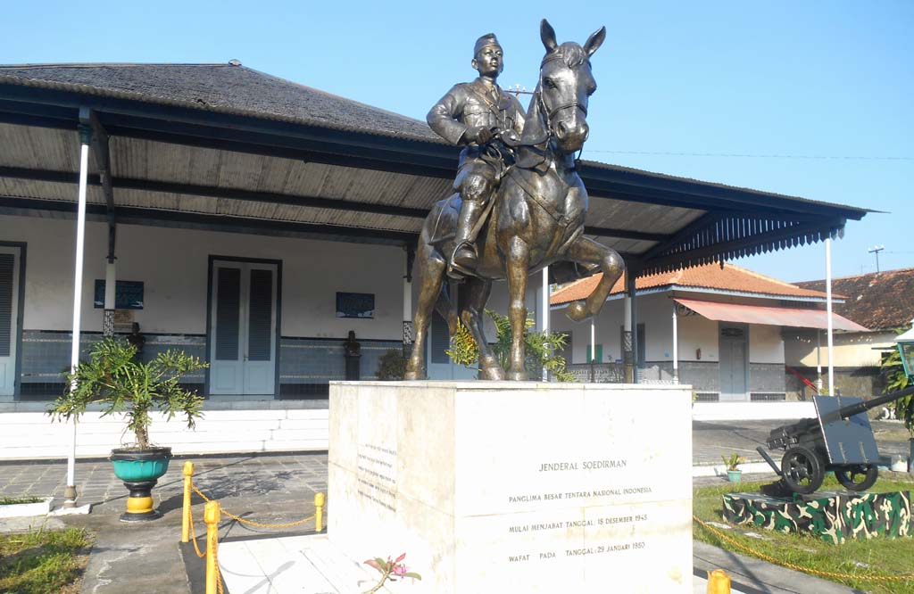 Patung Jenderal Sudirman di Museum Sasmitaloka Panglima Besar Jenderal Sudirman di Yogyakarta l Sumber: Suwandi