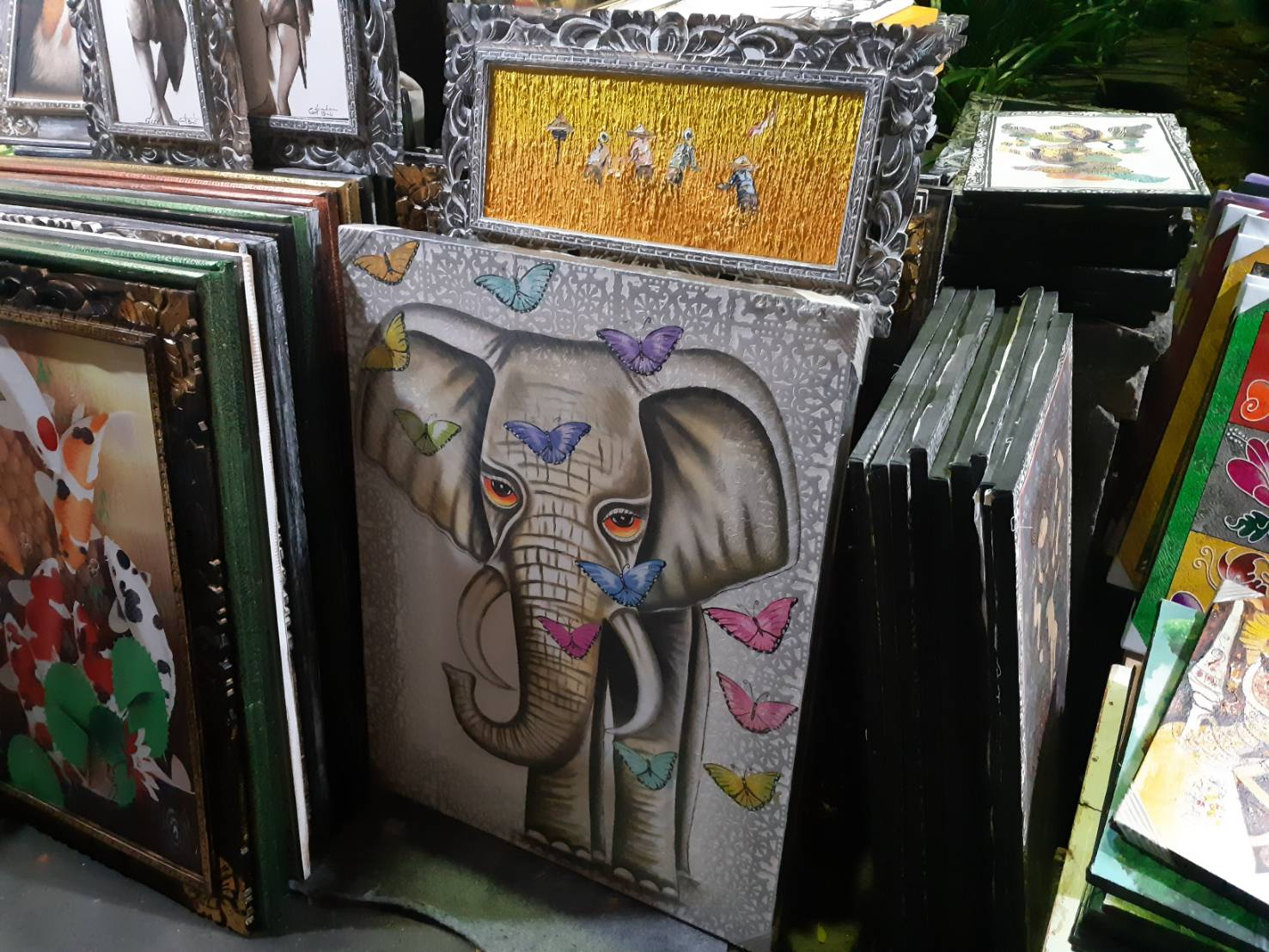 Lukisan Gajah, yang melambangkan dewa Ganesha | Foto: Vita Ayu Anggraeni / GNFI