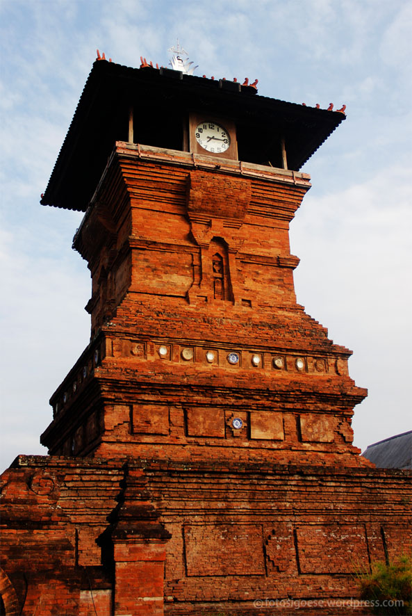 Bangunan Menara Kudus (aanprihandaya.com)