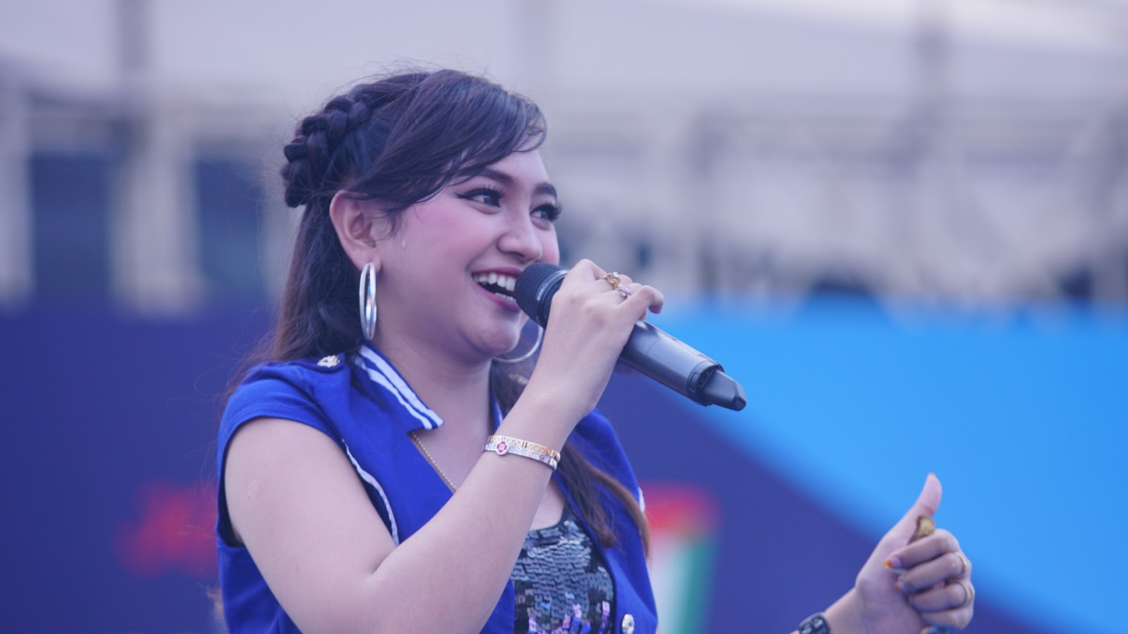 Penyanyi dangdut Jihan Audy yang sangat digemari oleh kaum milenial dengan judul lagunya Prei Kanan Kiri: Sumber | D'zen kreatif media