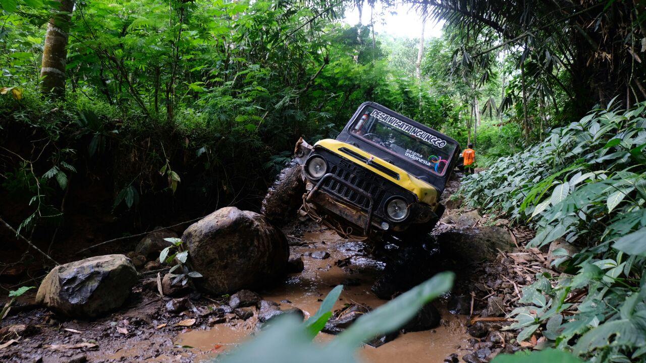Wisata Jeep Adventure Kebun Nglinggo (Sumber: Sportourism)