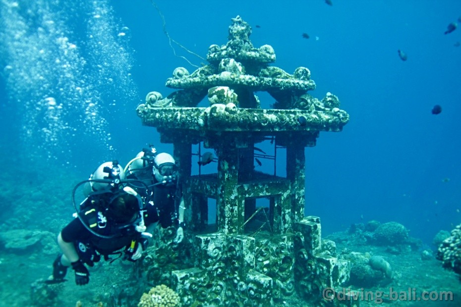 Kantor Pos di Pantai Amed (diving-bali.com)