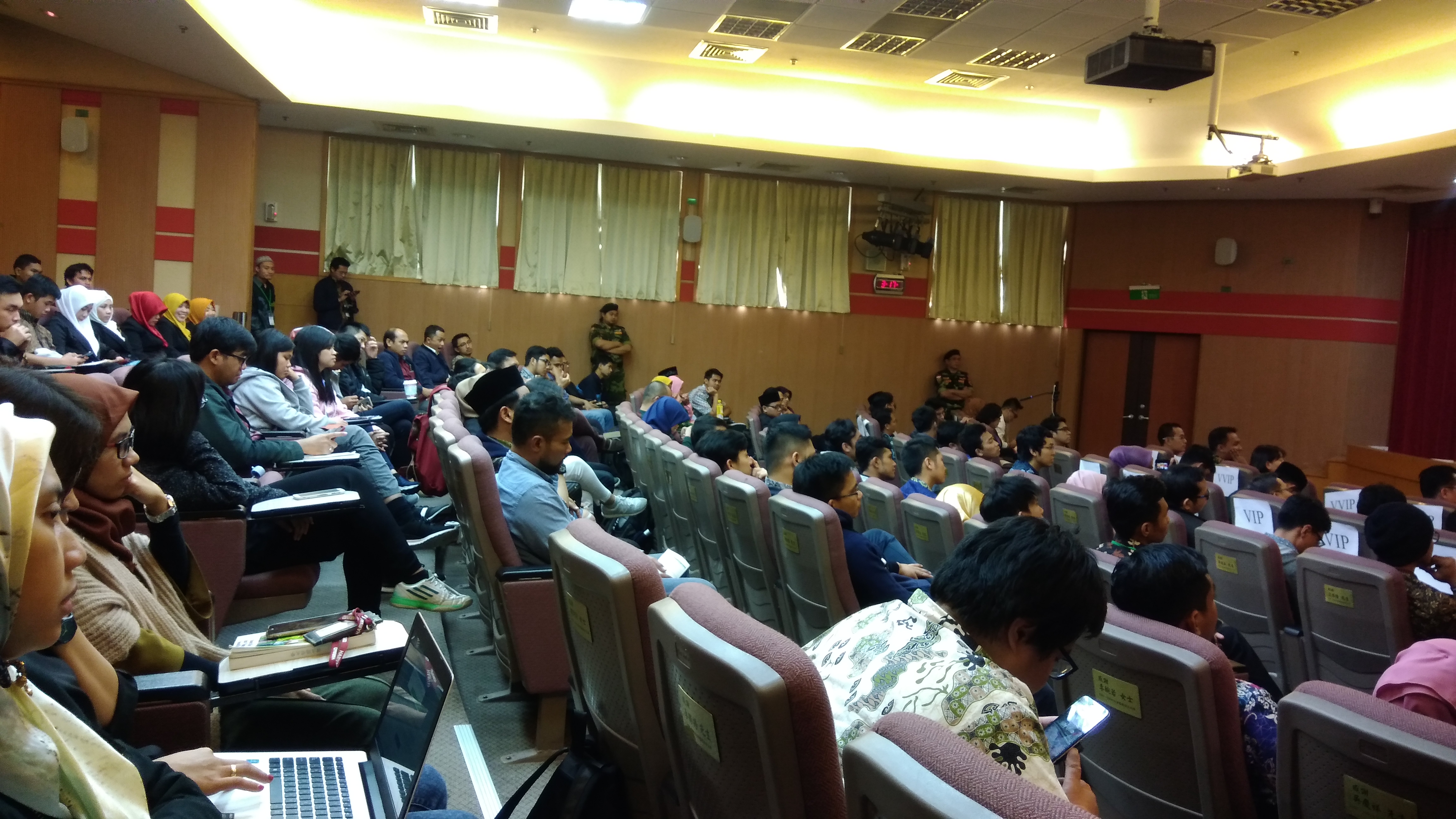 Hadirin Seminar Kebangsaan di Taipei Medical University