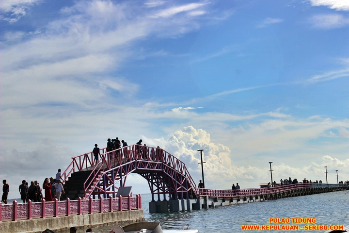 Jembatan Cinta Pulau Tidung Wisata Pulau Seribu