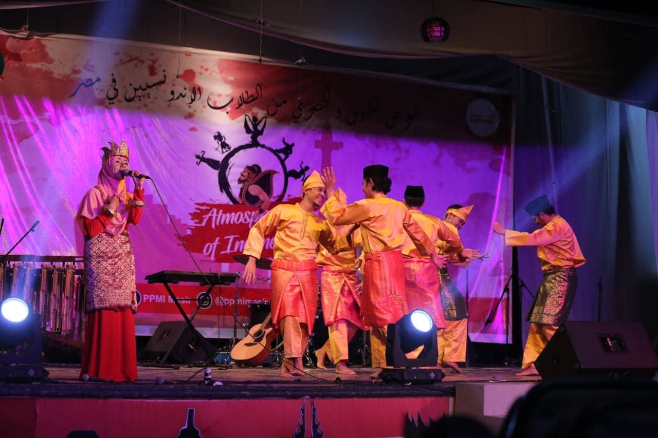 Salah Satu Pertunjukan Seni dan Budaya Indonesia dalam acara Atmoshphere Indonesia