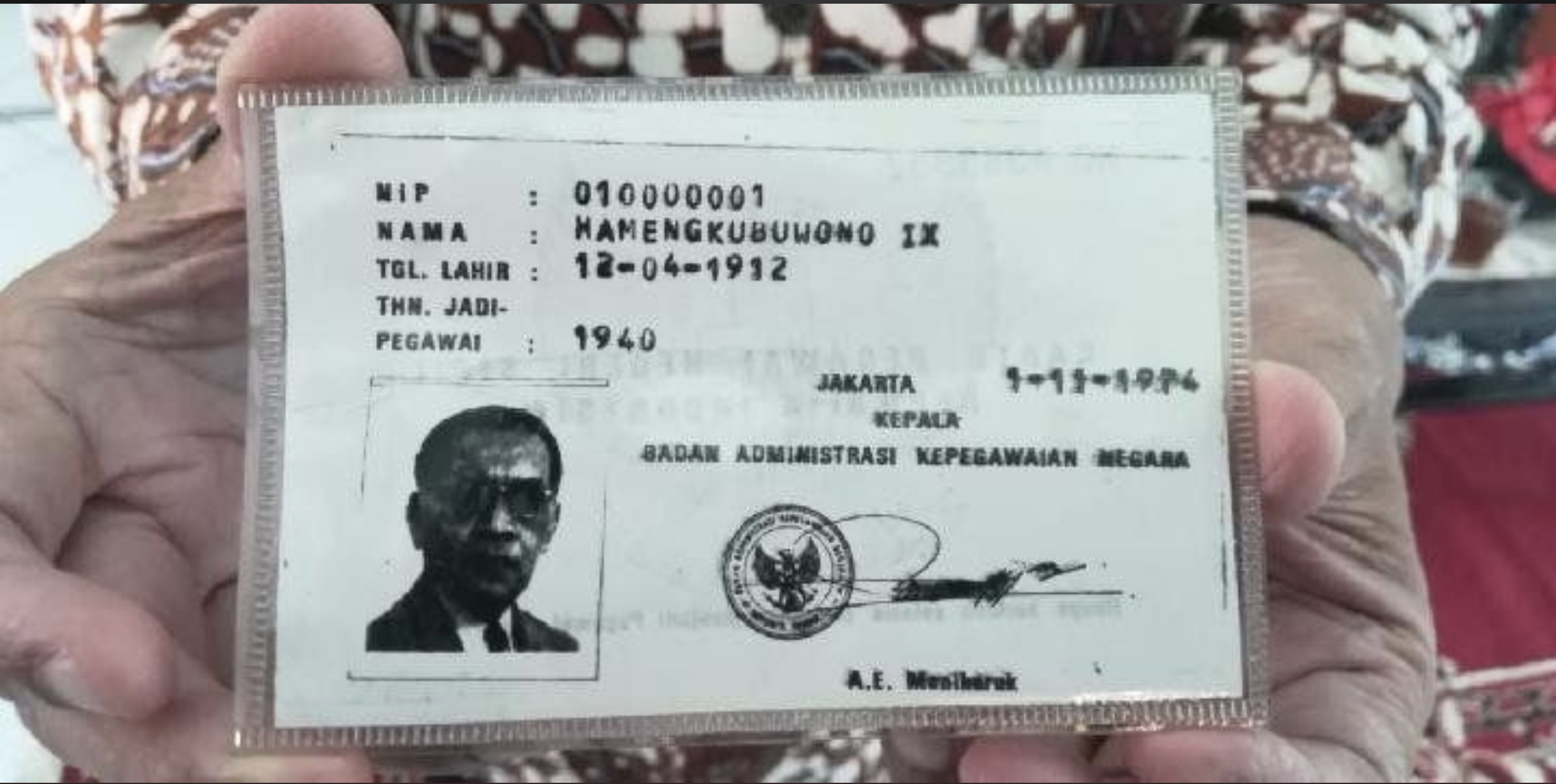 Kartu Pegawai Republik Indonesia milik Sri Sultan Hamengkubuwono IX | Foto : CNBC