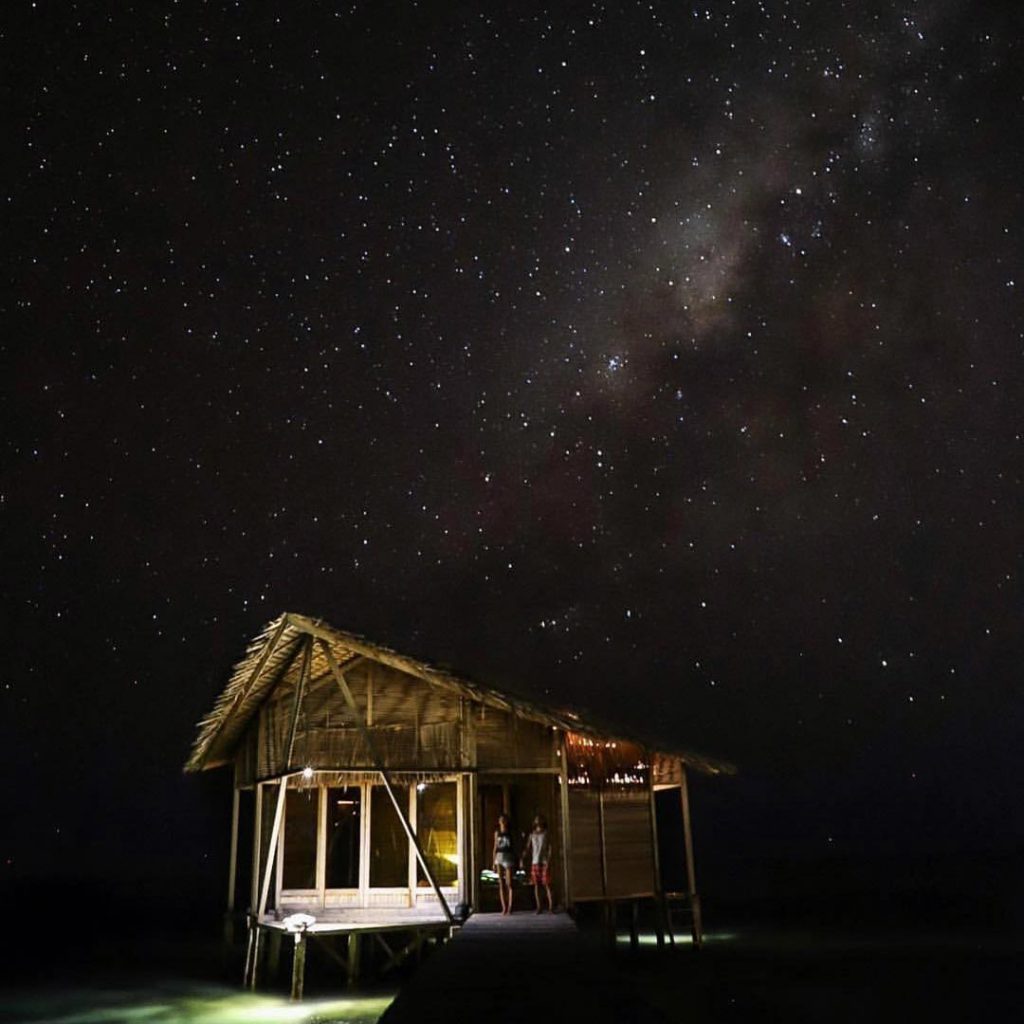  Stargazing Night, salah satu cara menikmati keindahan langit malam Pulau Cinta | Foto: Pulocinta.com 