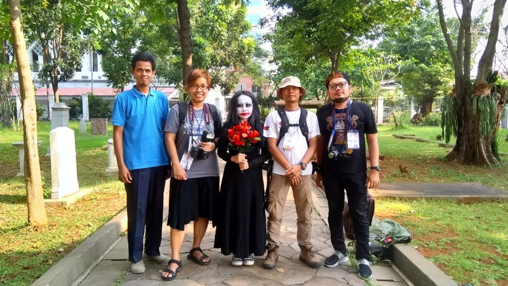 Indonesia Graveyard, Komunitas yang Belajar Sejarah dari Kuburan